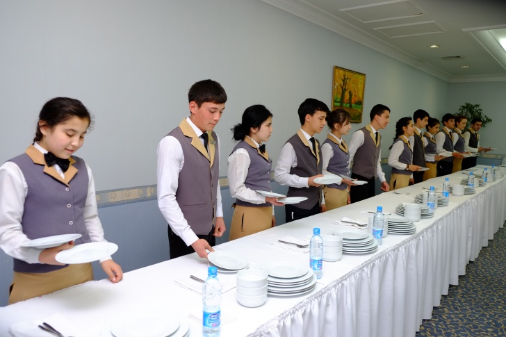 Мастер-класс в отеле «Wyndham Tashkent» для обслуживающего персонала